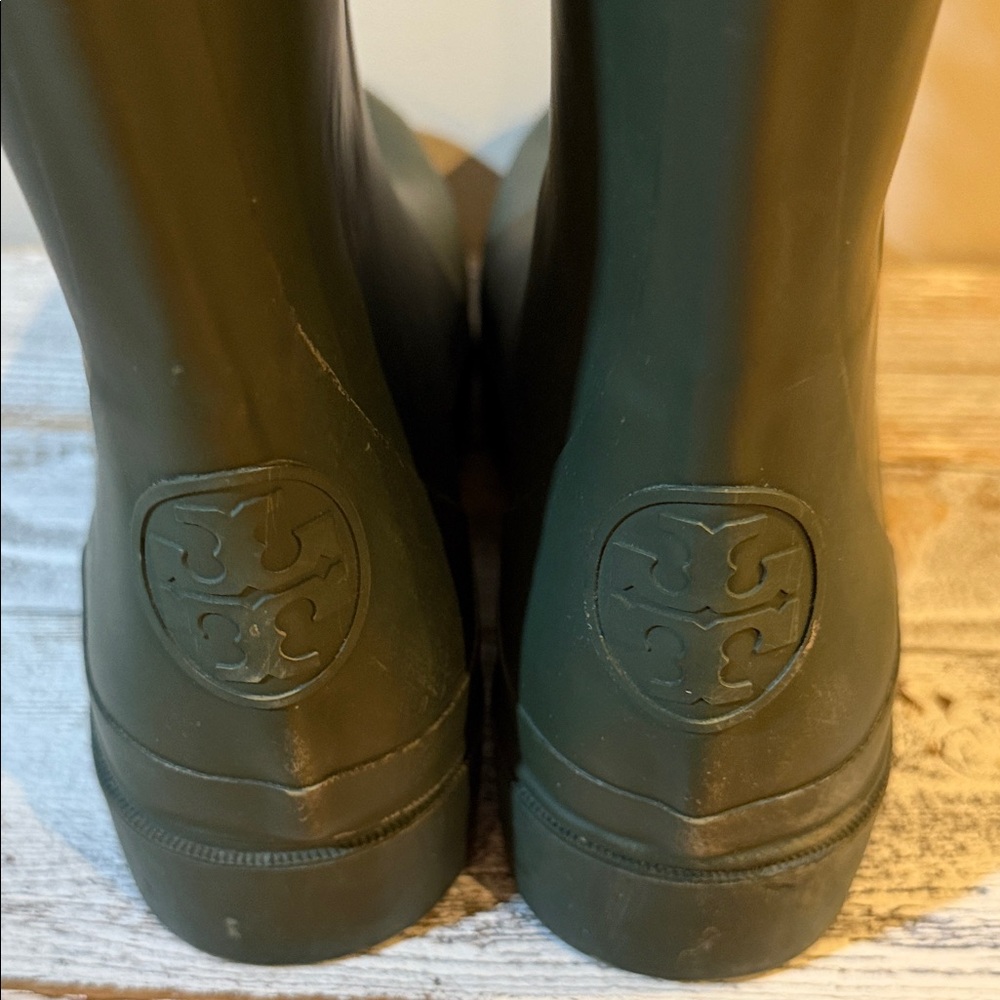 Tory Burch Olive and Chocolate Lace-Up Boots - Picture 4 of 11